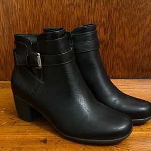 Black boots